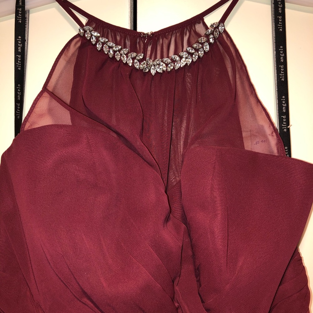 Gorgeous NWT formal gown